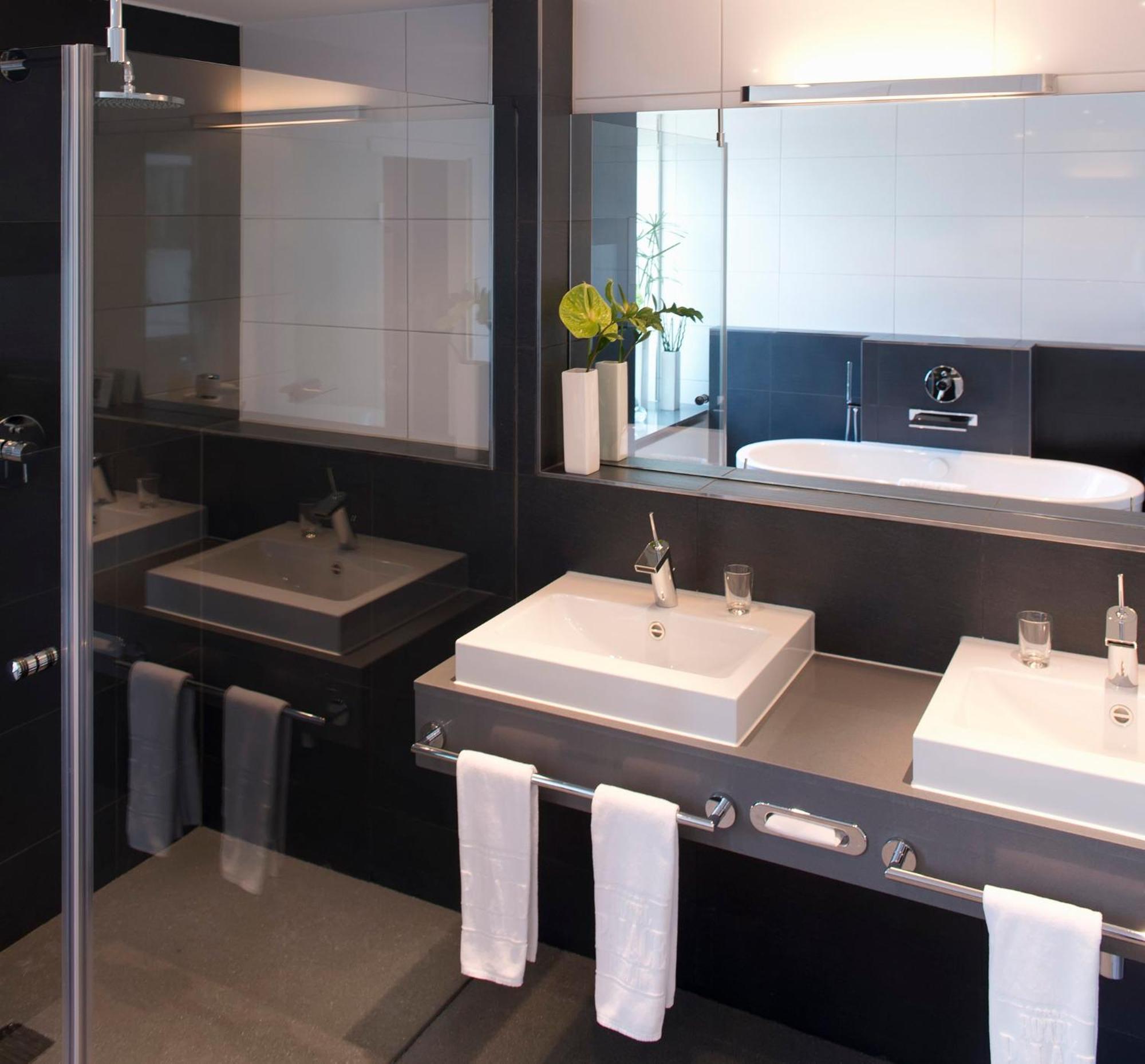 Junior Suite Club Lounge Access
